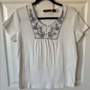 Gloria Vanderbilt White Blouse with Navy Embroidery